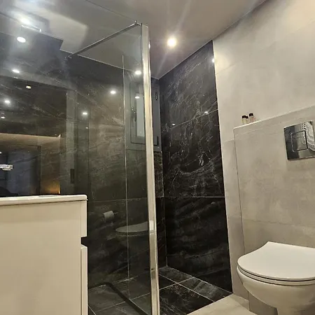 Executive Retreat Апартаменти *